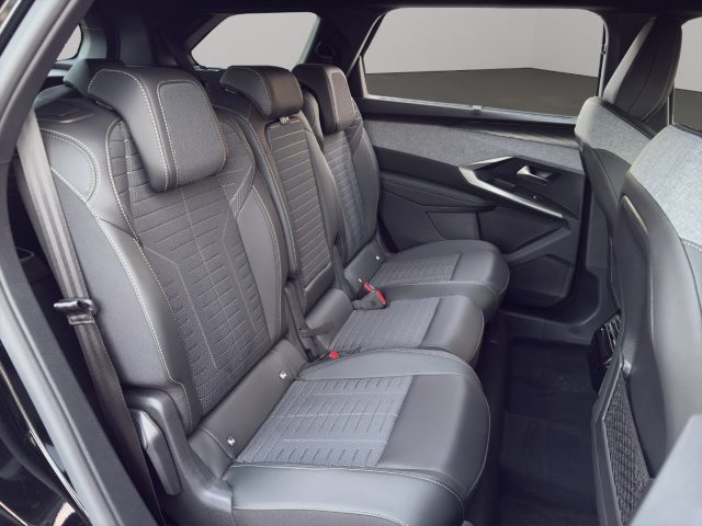 PEUGEOT 5008 usata, con Sensore di pioggia