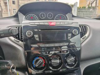 LANCIA Ypsilon usata, con ESP