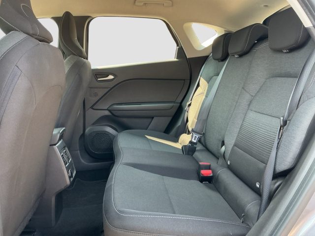 RENAULT Captur usata 9
