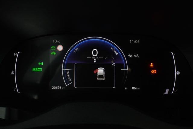 TOYOTA Yaris Cross usata 6