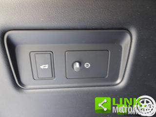 LAND ROVER Range Rover Sport usata, con Sedile posteriore sdoppiato