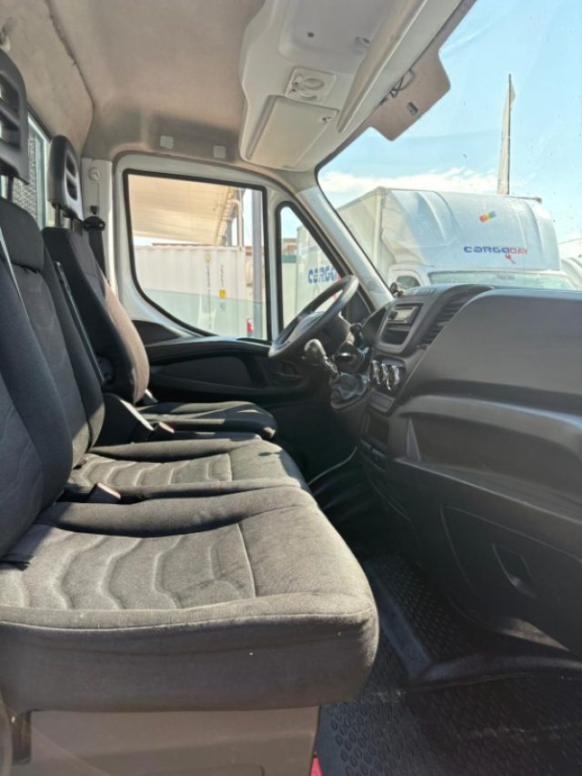 IVECO Daily usata, con Cronologia tagliandi