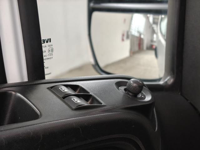 IVECO Daily usata, con Volante multifunzione