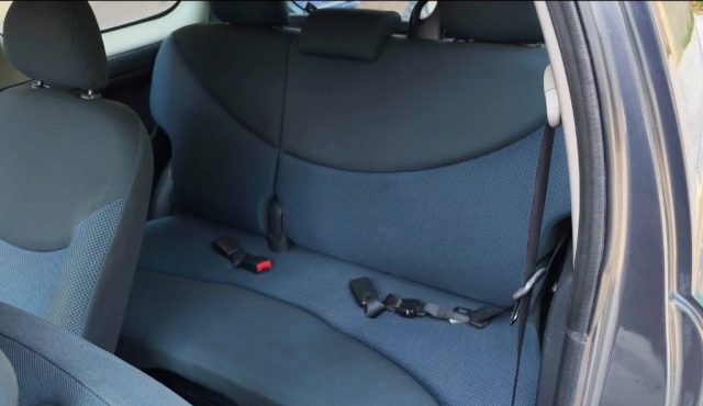 TOYOTA Yaris usata, con Chiusura centralizzata