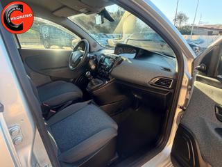 LANCIA Ypsilon usata, con Servosterzo