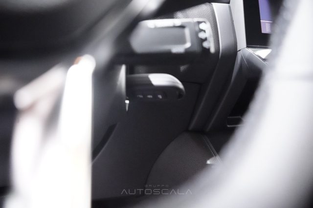 RENAULT Captur usata 17