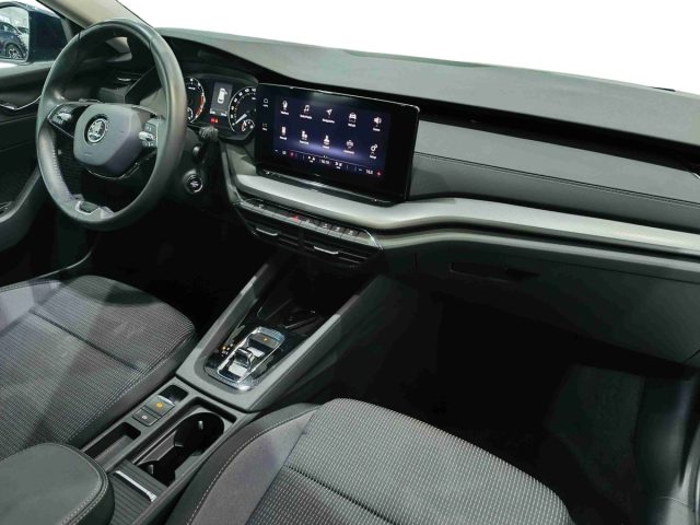 SKODA Octavia usata, con Bracciolo