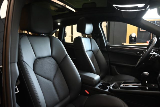 PORSCHE Macan usata 39