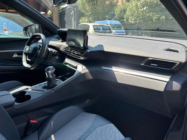 PEUGEOT 3008 usata, con Cerchi in lega