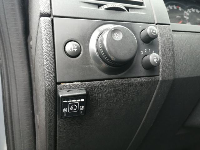 OPEL Meriva usata, con Autoradio