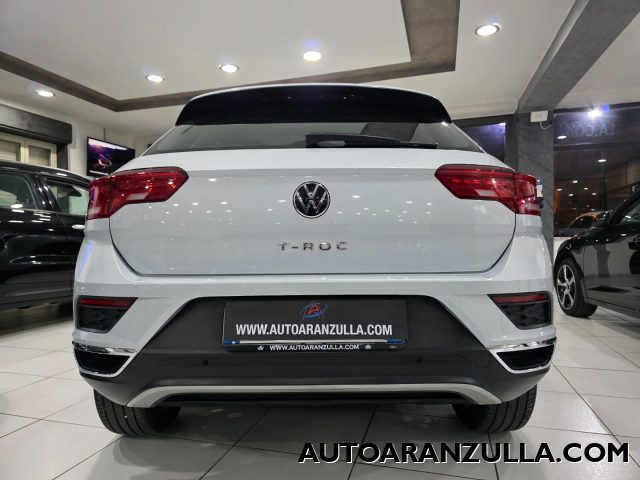 VOLKSWAGEN T-Roc usata, con MP3