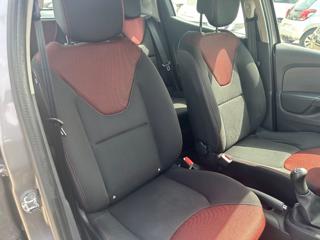 RENAULT Clio usata, con Specchietti laterali elettrici