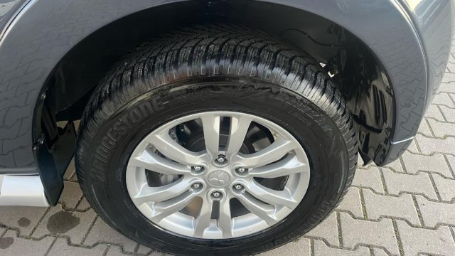 MITSUBISHI Pajero usata, con Vetri oscurati