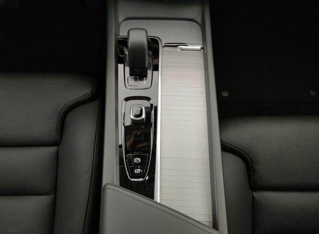 VOLVO XC60 usata, con Portellone posteriore elettrico