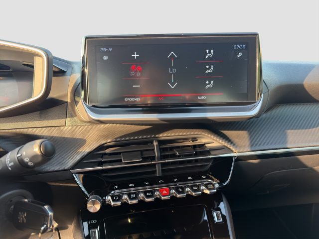PEUGEOT 2008 usata 16