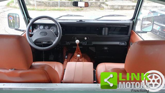 LAND ROVER Defender usata 9