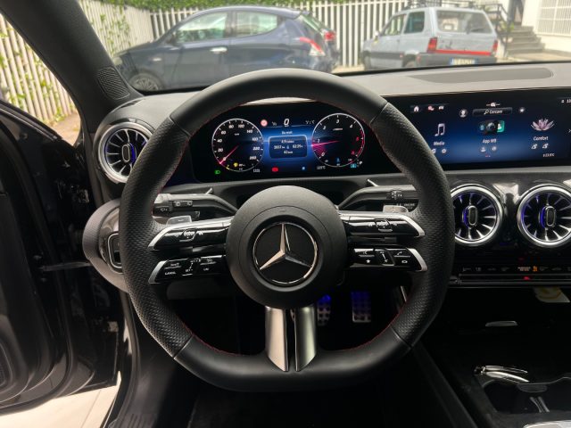 MERCEDES-BENZ A 180 usata, con Autoradio digitale