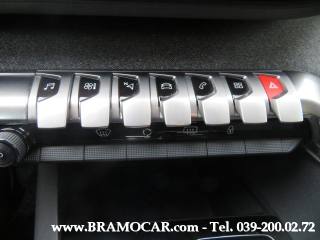 PEUGEOT 3008 usata, con USB