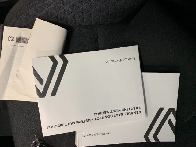 RENAULT Clio usata, con MP3