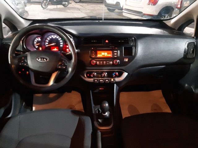 KIA Rio usata, con Alzacristalli elettrici
