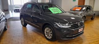 VOLKSWAGEN Tiguan usata, con Airbag laterali