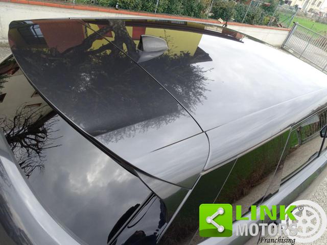 LAND ROVER Range Rover Evoque usata, con Bluetooth