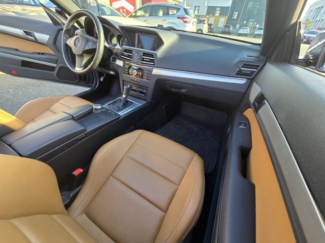 MERCEDES-BENZ E 200 usata, con Chiusura centralizzata