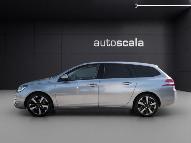 PEUGEOT 308 usata, con Airbag