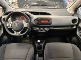 TOYOTA Yaris usata, con ESP