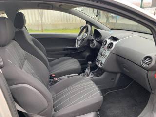 OPEL Corsa usata, con Controllo trazione