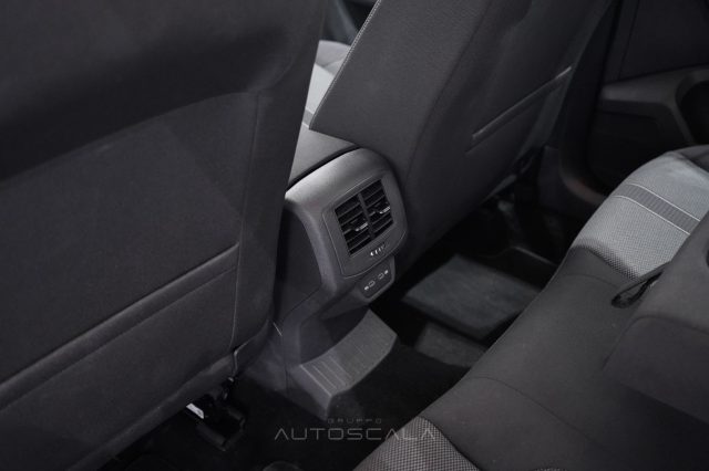 VOLKSWAGEN T-Roc usata, con Telecamera per parcheggio assistito