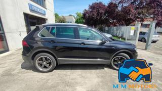 VOLKSWAGEN Tiguan usata, con Autoradio