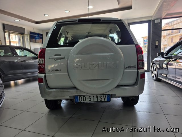 SUZUKI Grand Vitara usata, con Autoradio