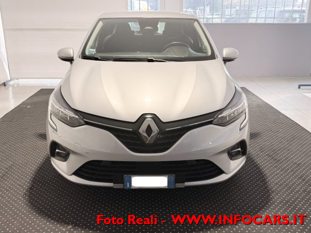 RENAULT Clio usata, con Fari LED