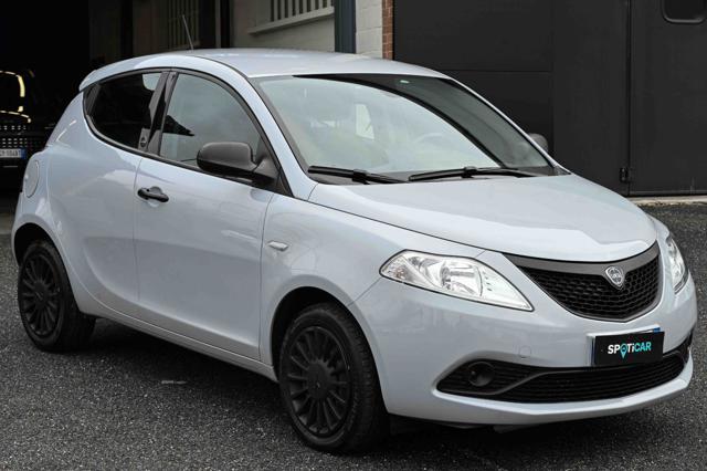 LANCIA Ypsilon usata, con Airbag laterali