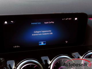 MERCEDES-BENZ GLA 180 usata, con Telecamera per parcheggio assistito