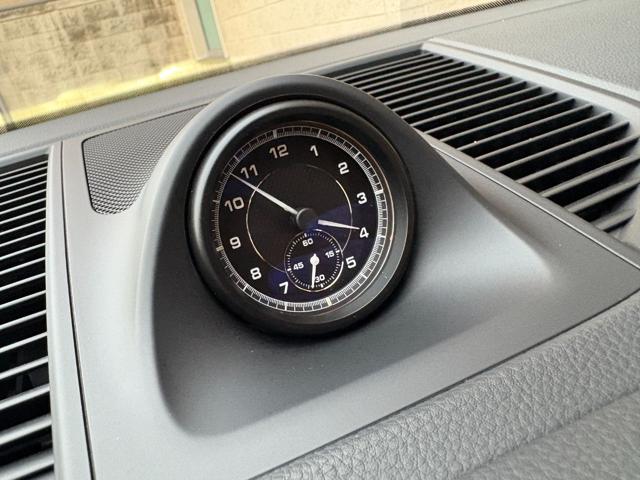 PORSCHE Macan usata, con USB