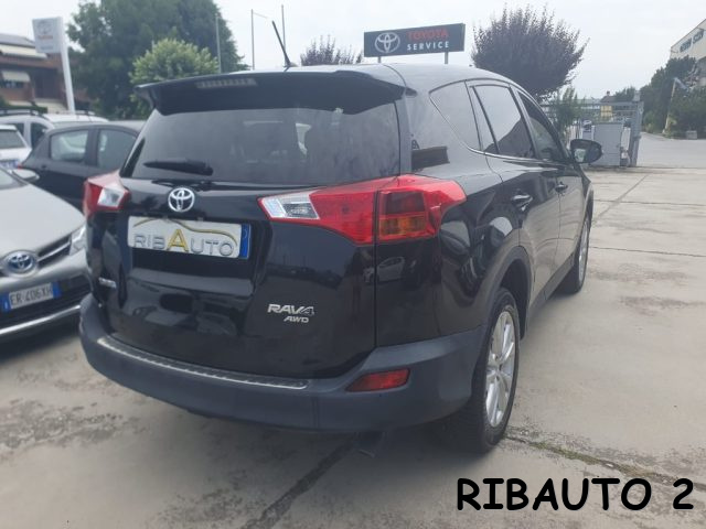 TOYOTA RAV 4 usata, con Servosterzo