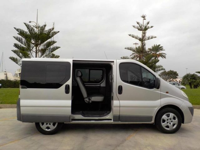 OPEL Vivaro usata, con Autoradio