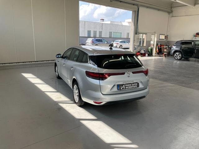 RENAULT Megane usata, con Autoradio