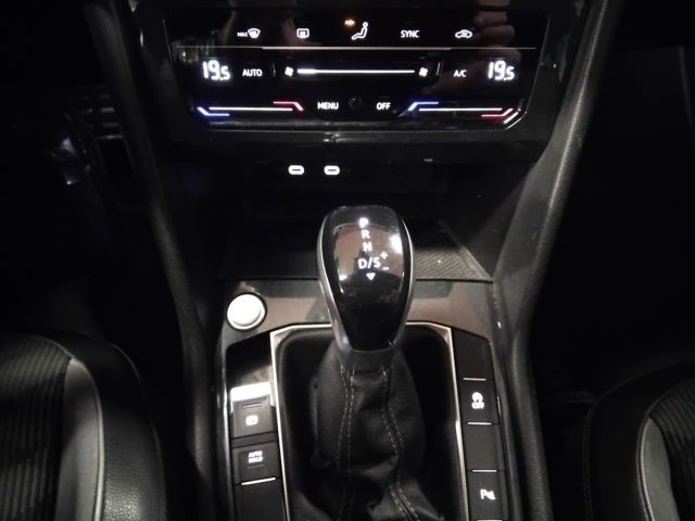 VOLKSWAGEN Tiguan usata, con Sensori di parcheggio posteriori
