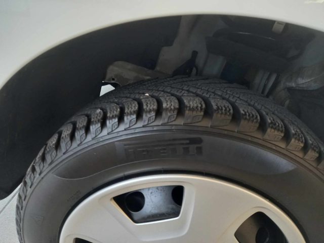 FIAT Fiorino usata 15