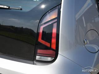VOLKSWAGEN up! usata 49
