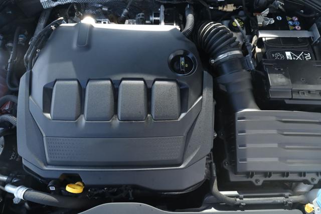 VOLKSWAGEN Golf usata, con Riscaldamento ausiliario