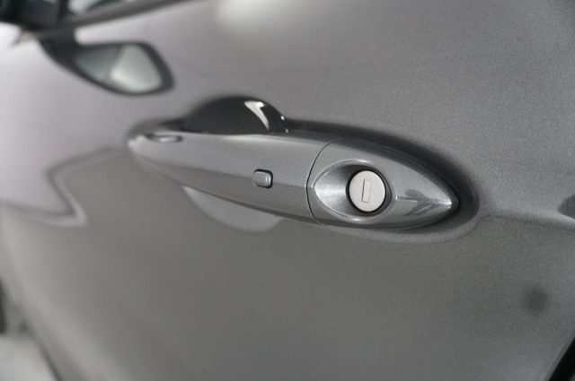 ALFA ROMEO Stelvio usata, con Luci diurne LED