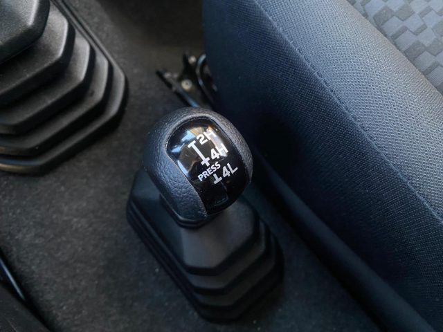 SUZUKI Jimny usata, con Fendinebbia