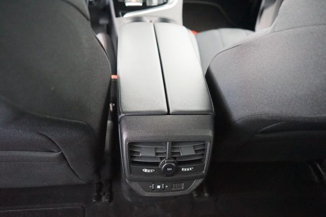 PEUGEOT 5008 usata, con Limitatore di velocità