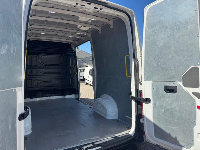 VOLKSWAGEN Crafter usata, con Start/Stop Automatico