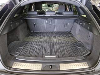 LAND ROVER Range Rover Velar usata, con Park Distance Control