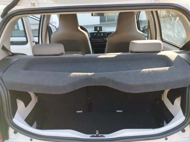 VOLKSWAGEN up! usata, con Controllo trazione